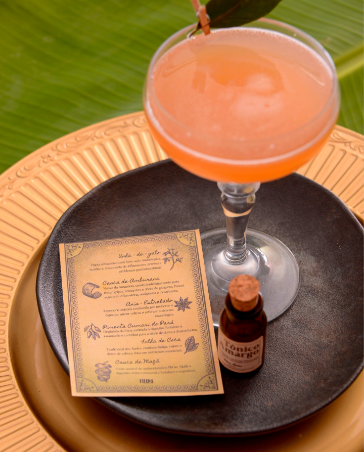 Drink autoral com tônica amarga